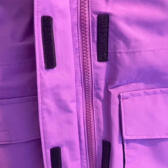 Lands End Kids Squall Waterproof Insulated Winter Parka w/ Grow-A-Long Sleeves - Picture 2 of 10